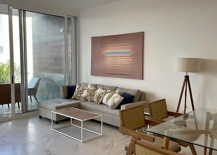 Walk To Medano & Marina Modern 3br * Cabo San Lucas